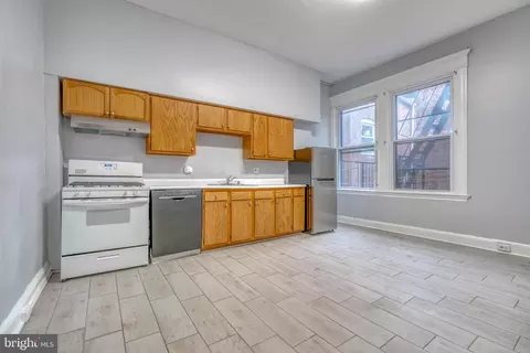 Kitchen - 2323 Eutaw Pl, Baltimore, MD 21217 photo 2 of 3