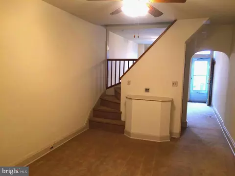 825 S Decker Ave, Baltimore, MD 21224 photo 4