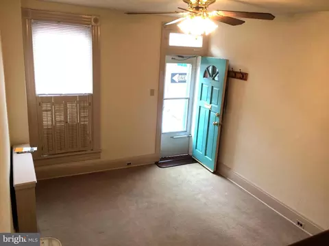 825 S Decker Ave, Baltimore, MD 21224 photo 2