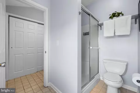 Bath - 304 S Ann St, Baltimore, MD 21231 photo 3 of 3