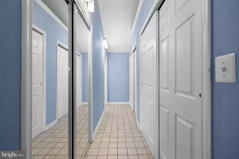 Entry Way - 304 S Ann St, Baltimore, MD 21231 photo 5 of 6