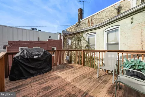 Exterior - 304 S Ann St, Baltimore, MD 21231 photo 6 of 6