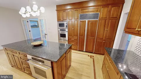 Kitchen - 10 E Lee St #2707, Baltimore, MD 21202 photo 5 of 7
