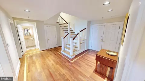 Entry Way - 10 E Lee St #2707, Baltimore, MD 21202 photo 1 of 9