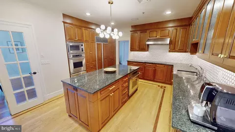 Kitchen - 10 E Lee St #2707, Baltimore, MD 21202 photo 2 of 7
