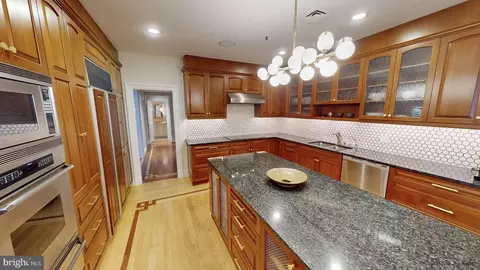Kitchen - 10 E Lee St #2707, Baltimore, MD 21202 photo 6 of 7