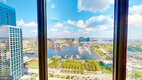 View/Area - 10 E Lee St #2707, Baltimore, MD 21202 photo 2 of 12