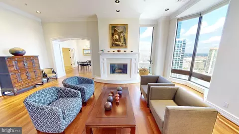 Living - 10 E Lee St #2707, Baltimore, MD 21202 photo 3 of 3