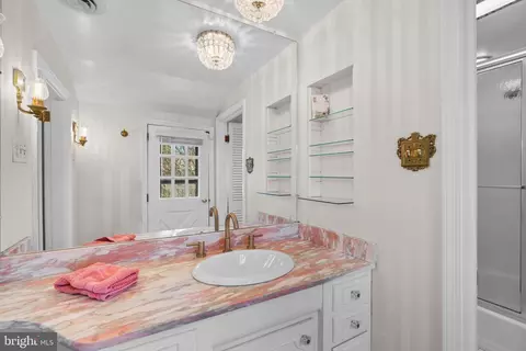 2 Saint Dunstans Garth, Baltimore, MD 21212 photo 32