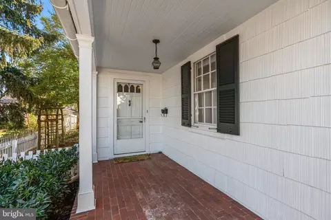 2 Saint Dunstans Garth, Baltimore, MD 21212 photo 3