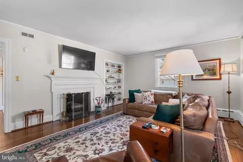 2 Saint Dunstans Garth, Baltimore, MD 21212 photo 7