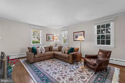 2 Saint Dunstans Garth, Baltimore, MD 21212 photo 5