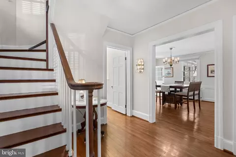 2 Saint Dunstans Garth, Baltimore, MD 21212 photo 8