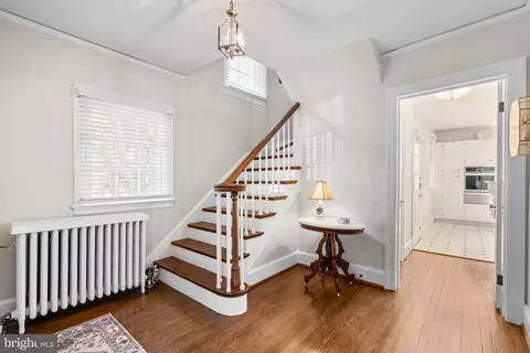 2 Saint Dunstans Garth, Baltimore, MD 21212 photo 4