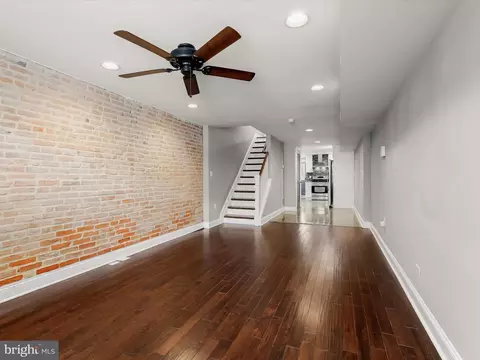 Living - 2437 Fleet St, Baltimore, MD 21224 photo 3 of 5