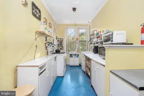 2802 Parkview Ter, Baltimore, MD 21214 photo 13