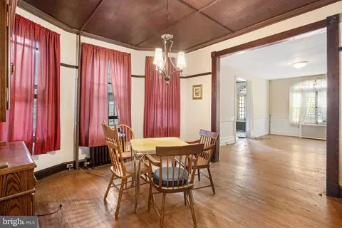 2802 Parkview Ter, Baltimore, MD 21214 photo 9