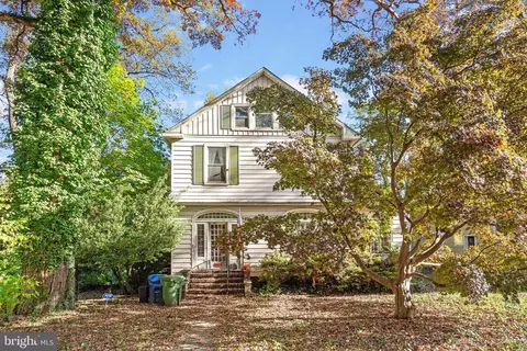 2802 Parkview Ter, Baltimore, MD 21214