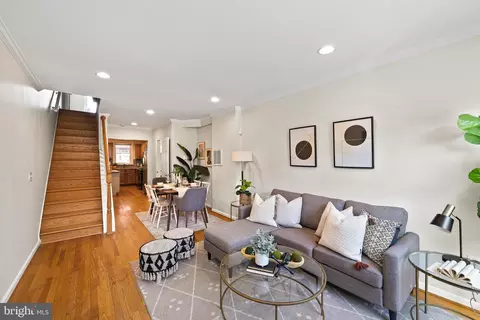 240 S Robinson St, Baltimore, MD 21224