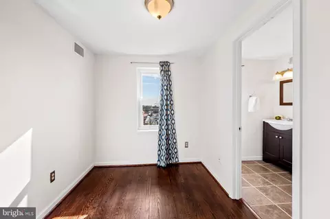 Bedroom - 2213 E Baltimore St, Baltimore, MD 21231 photo 5 of 5