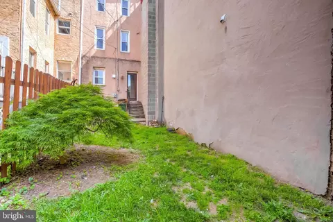 Exterior - 2213 E Baltimore St, Baltimore, MD 21231 photo 6 of 7