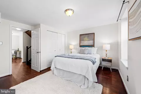 Bedroom - 2213 E Baltimore St, Baltimore, MD 21231 photo 2 of 5
