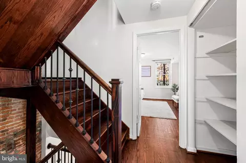 Entry Way - 2213 E Baltimore St, Baltimore, MD 21231 photo 4 of 5