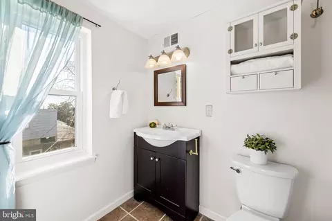 Bath - 2213 E Baltimore St, Baltimore, MD 21231 photo 3 of 4
