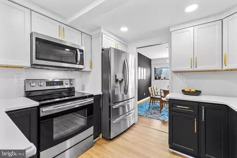 729 Stoney Spring Dr, Baltimore, MD 21210 photo 17