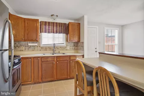 1102 Laurens St, Baltimore, MD 21217 photo 18