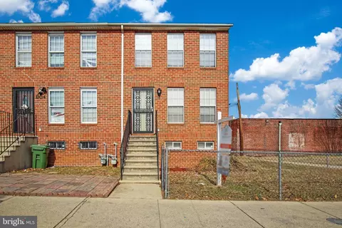 1102 Laurens St, Baltimore, MD 21217 photo 3