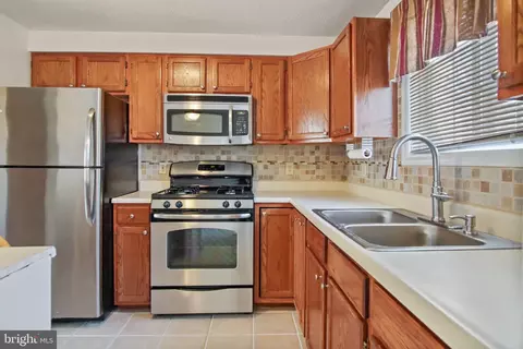 1102 Laurens St, Baltimore, MD 21217 photo 16