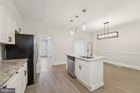 Entry Way - 1507 Northwick Rd, Baltimore, MD 21218 photo 6 of 8