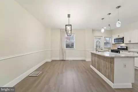 Entry Way - 1507 Northwick Rd, Baltimore, MD 21218 photo 5 of 8