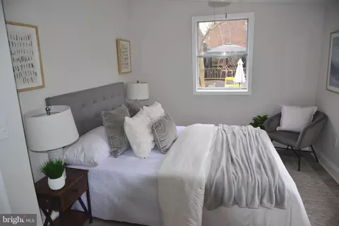 Bedroom - 2806 Hemlock Ave, Baltimore, MD 21214 photo 3 of 3