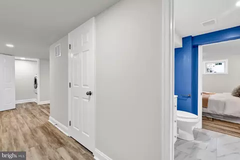 Entry Way - 2806 Hemlock Ave, Baltimore, MD 21214 photo 3 of 3