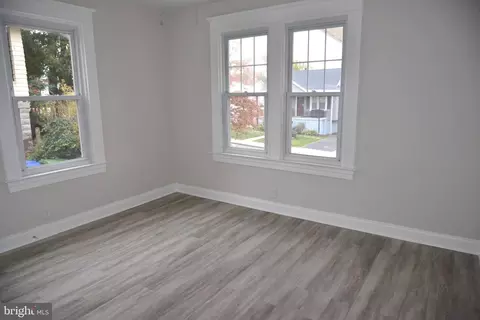 Living - 2806 Hemlock Ave, Baltimore, MD 21214 photo 2 of 2