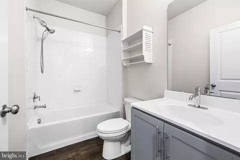 4300 Laplata Ave, Baltimore, MD 21211 photo 28