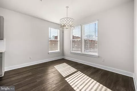 4300 Laplata Ave, Baltimore, MD 21211 photo 10