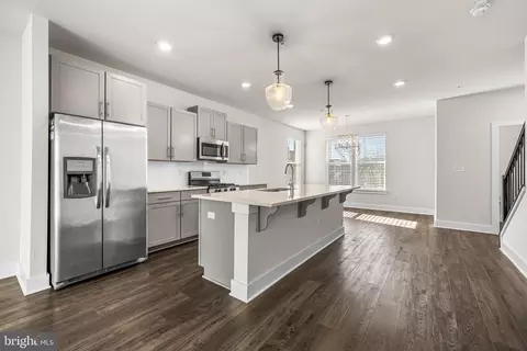 4300 Laplata Ave, Baltimore, MD 21211 photo 14