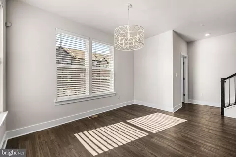 4300 Laplata Ave, Baltimore, MD 21211 photo 11