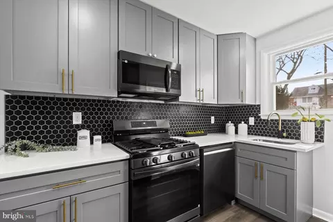 Kitchen - 4603 Willshire Ave, Baltimore, MD 21206 photo 2 of 3