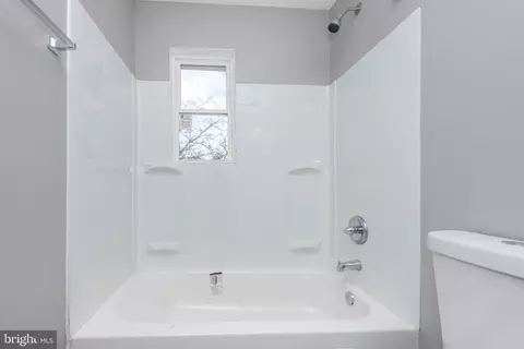 Bath - 3434 6th St, Baltimore, MD 21225 photo 2 of 4