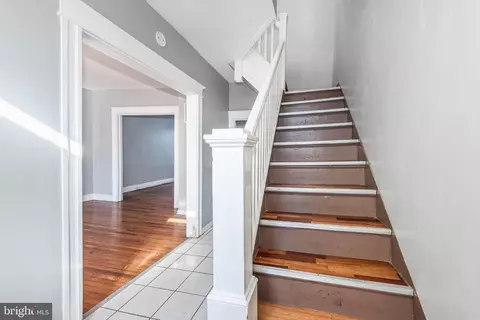 2828 Oakley Ave, Baltimore, MD 21215 photo 2