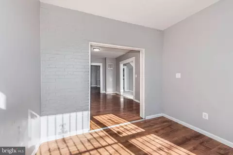 2828 Oakley Ave, Baltimore, MD 21215 photo 4