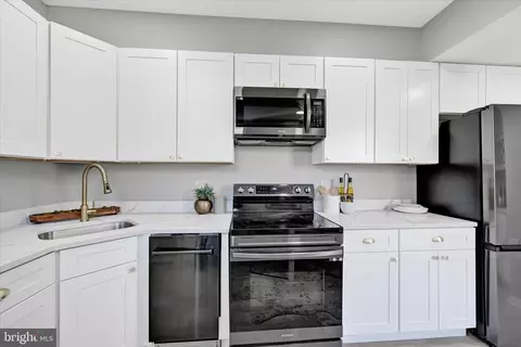 6 Washington St, Baltimore, MD 21231 photo 9
