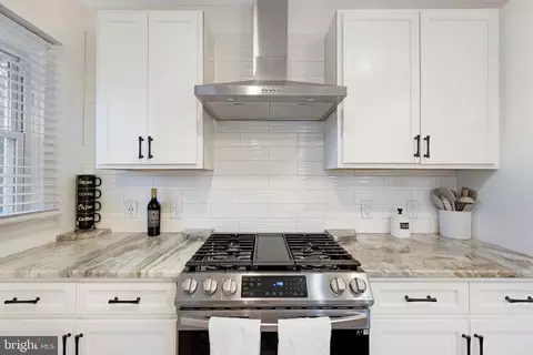 Kitchen - 1641 Stonewood Rd, Baltimore, MD 21239 photo 2 of 3