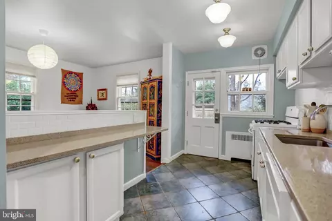 Kitchen - 5008 Broadmoor Rd, Baltimore, MD 21212 photo 2 of 3