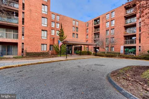 6711 Park Heights Ave #105, Baltimore, MD 21215