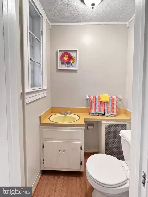 Bath - 709 Dryden Dr, Baltimore, MD 21229 photo 1 of 3
